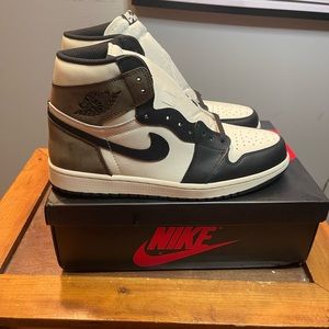 Jordan 1 Mochas